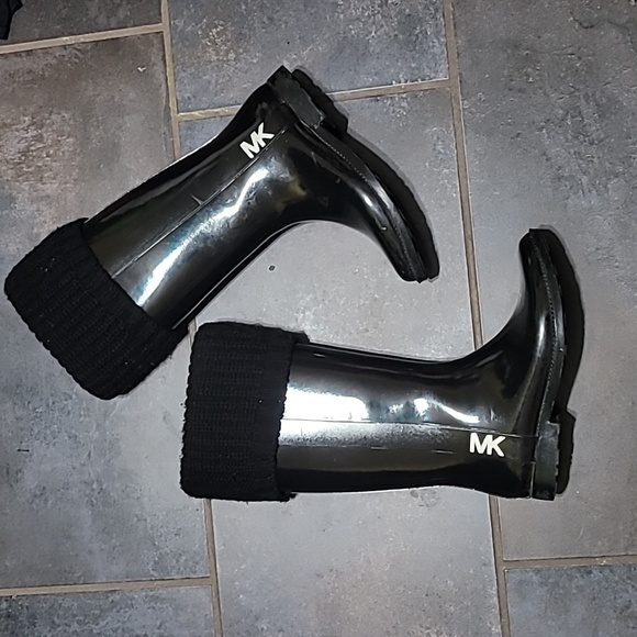 Michael Kors Shoes - Michael Kors Rain/Winter Boots Size 9 Womens
